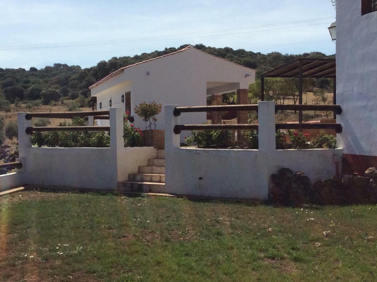 Santa Marta Complejo Rural Con Pista De Padel Pensionat Archidona Exteriör bild